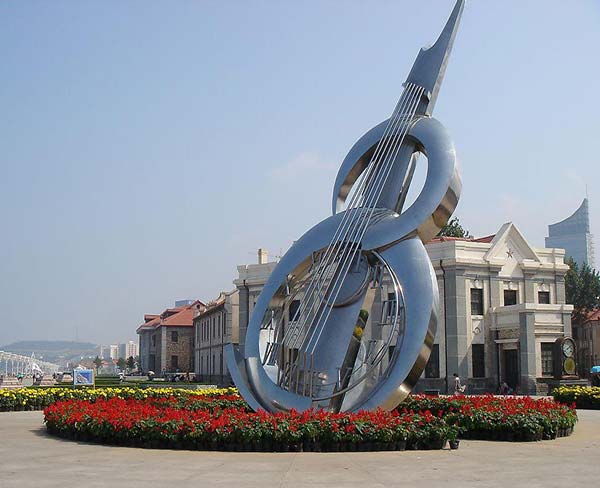 蕪湖不銹鋼景觀雕塑的雕塑作品在宗教場所中的意義是什么？